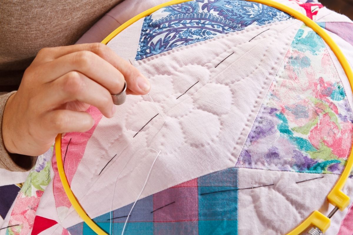 How To Hand-Tie A Quilt In 5 Easy Steps