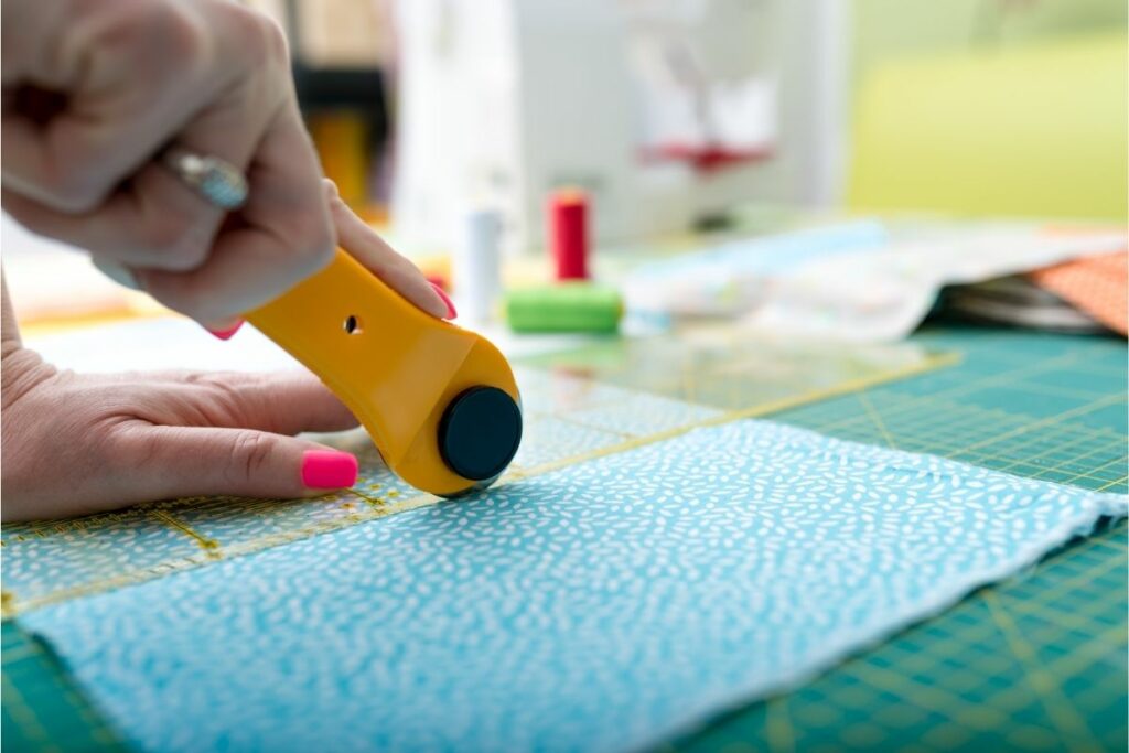 How to Build a Cheap Sewing and Quilting Table